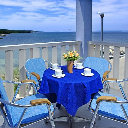 Aparthotel Marina Gromela Mirca  Bagian luar foto