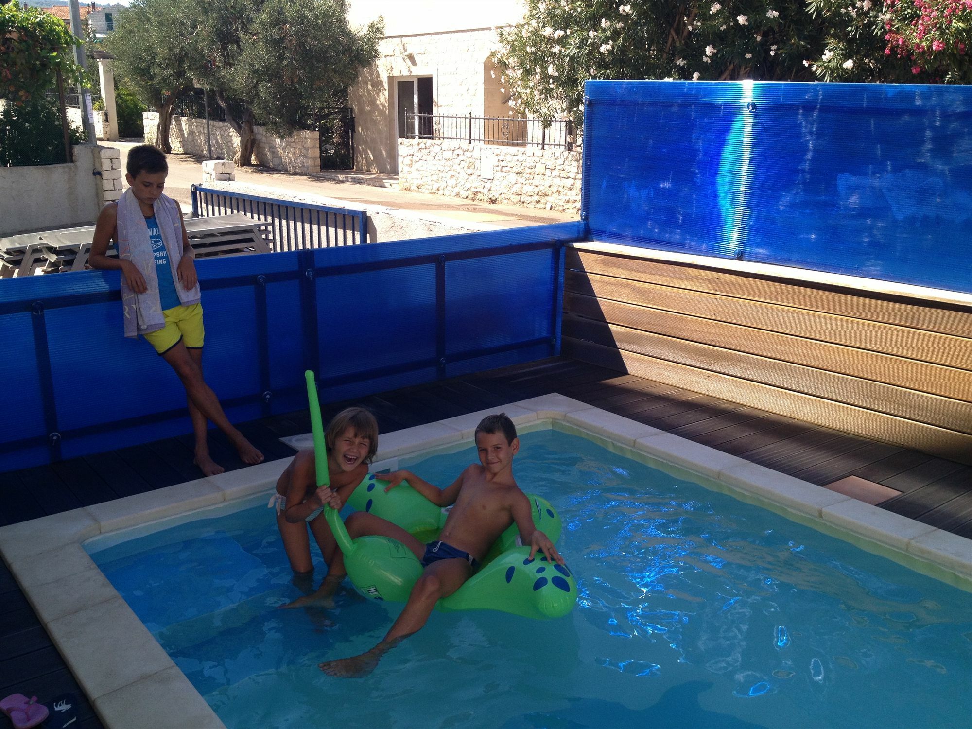 Aparthotel Marina Gromela Mirca  Bagian luar foto