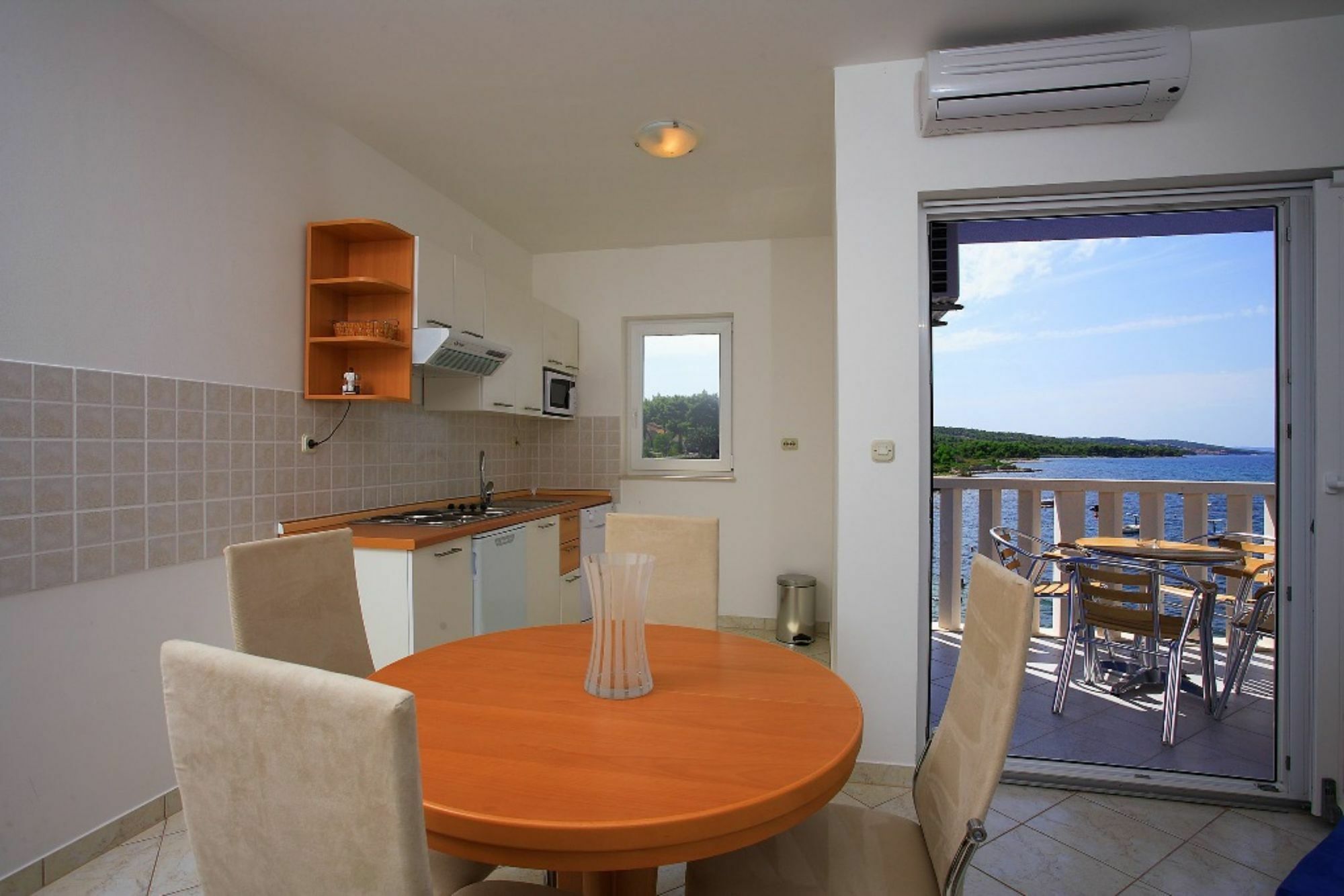 Aparthotel Marina Gromela Mirca  Bagian luar foto